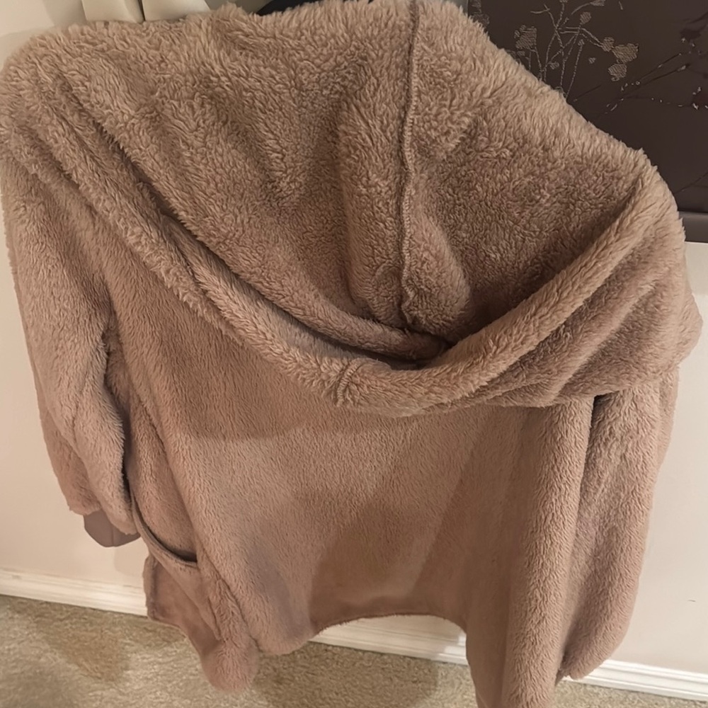 Cozy Tan Teddy Jacket with Open Front and Collar - Picture 4 of 4